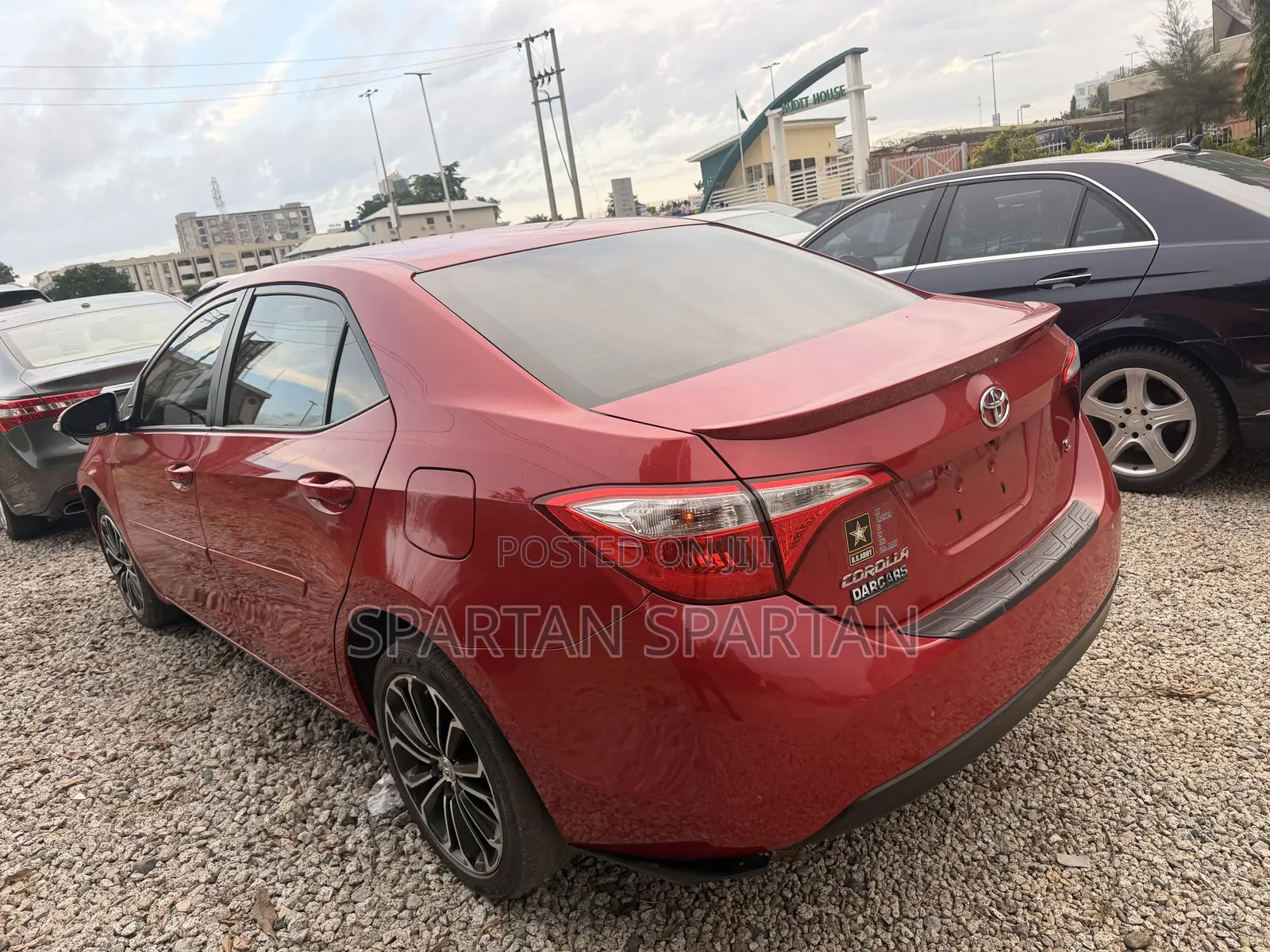 Toyota Corolla 2016 Maroon
