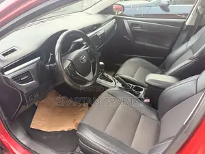 Toyota Corolla 2016 Maroon