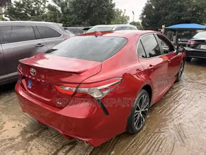 Toyota Camry 2019 Red