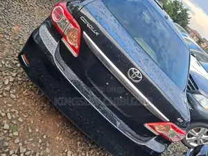 Toyota Corolla 2011 Black