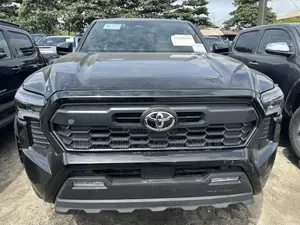 Toyota Tacoma TRD Off-Road Double Cab 4WD 5.0 ft. SB (Automatic) 2025 Black