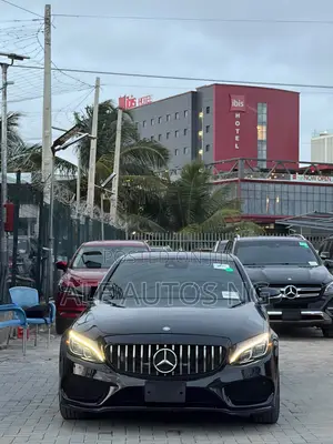 Mercedes-Benz C400 4Matic AWD Sedan (3.0L V6 7A) 2015 Black