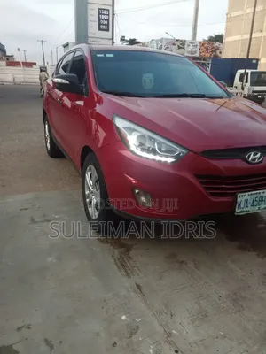 Hyundai Tucson 2011 Red