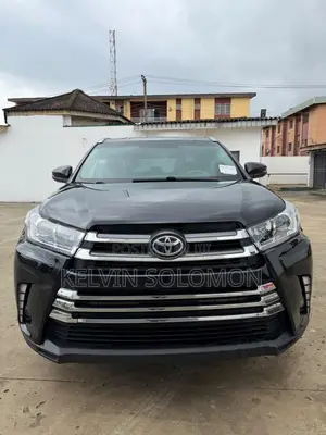 Toyota Highlander XLE 4x4 V6 (3.5L 6cyl 8A) 2018 Black