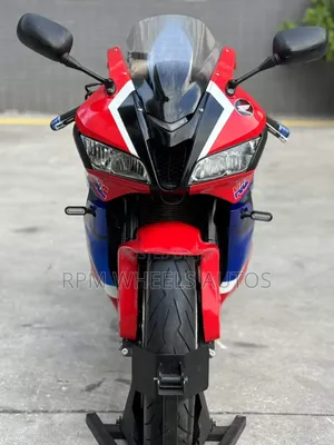 Honda CBR 2012 Red