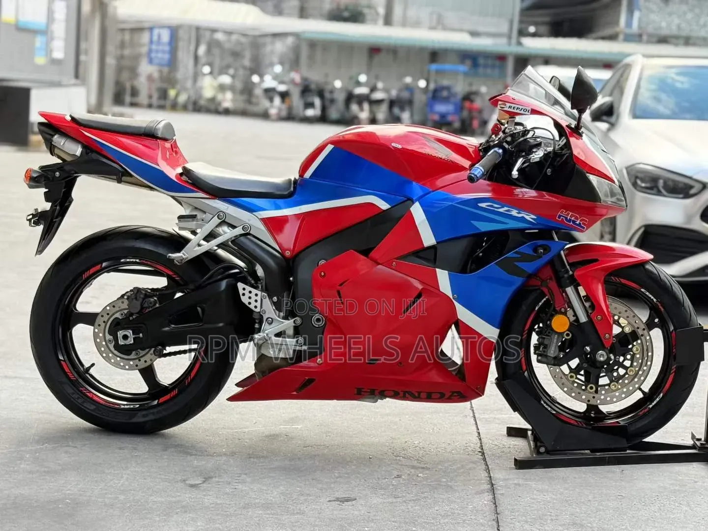 Honda CBR 2012 Red