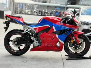 Honda CBR 2012 Red