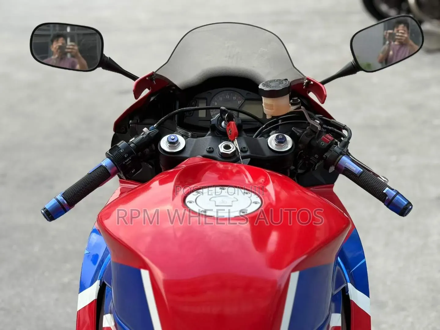 Honda CBR 2012 Red