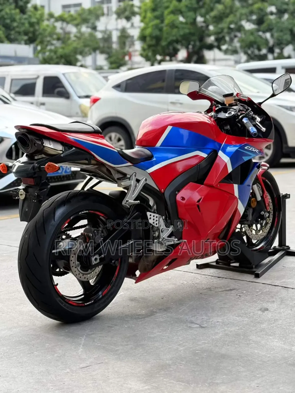 Honda CBR 2012 Red