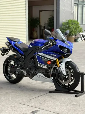 Yamaha R1 2014 Blue