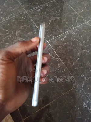 Apple iPhone 6s 64 GB Silver