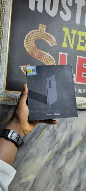 New Samsung Galaxy Z Fold6 256 GB Black