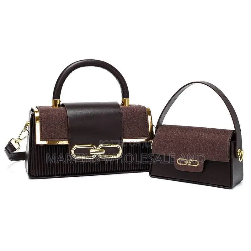 Women's Handbag Set Featuring a Structured Pleated Base and a Distinct