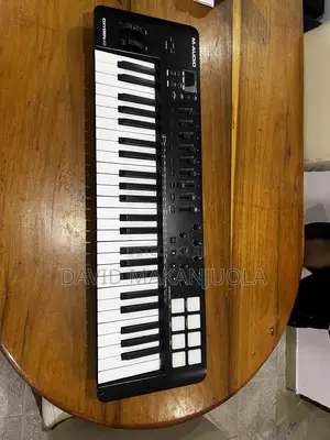 M-Audio Oxygen 49 MIDI Keyboard – Good Condition