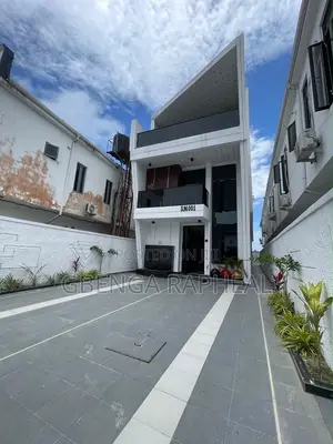 4bdrm Duplex in Ikota for sale