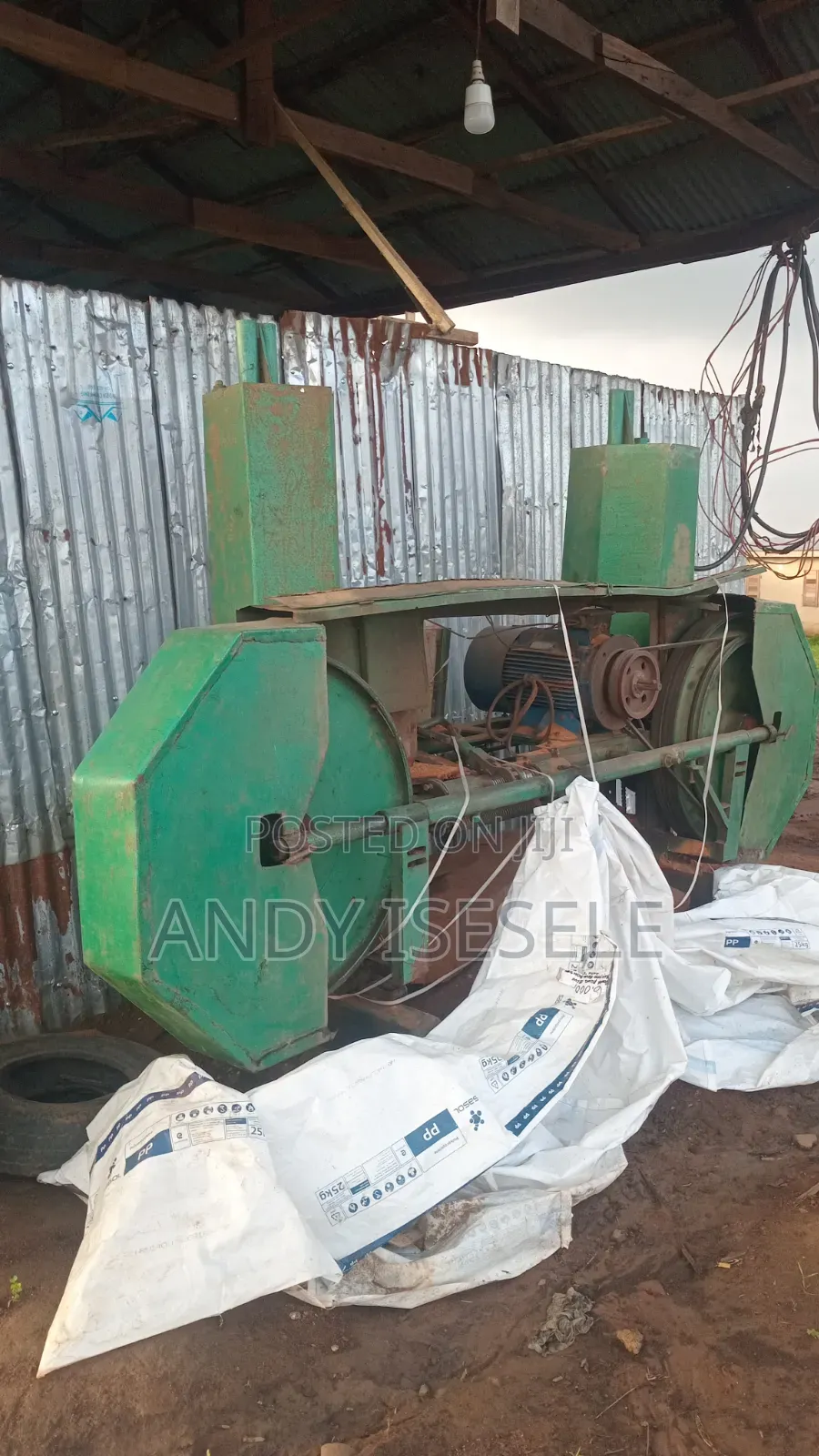 Bi-Saw Machine