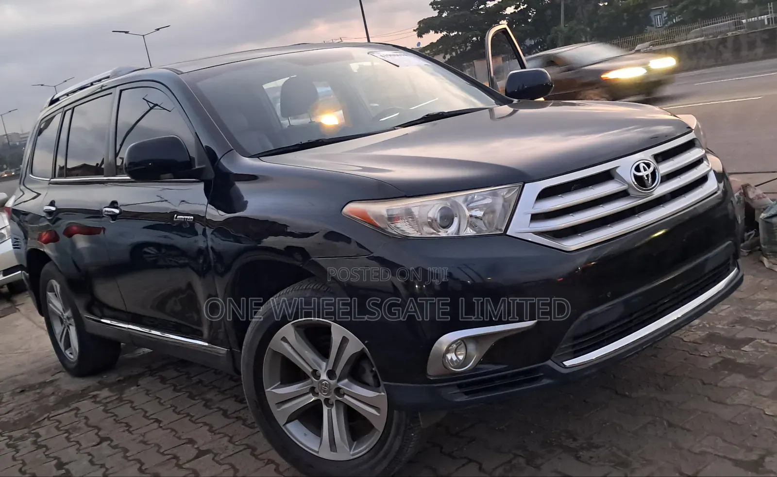 Toyota Highlander Limited 2012 Black