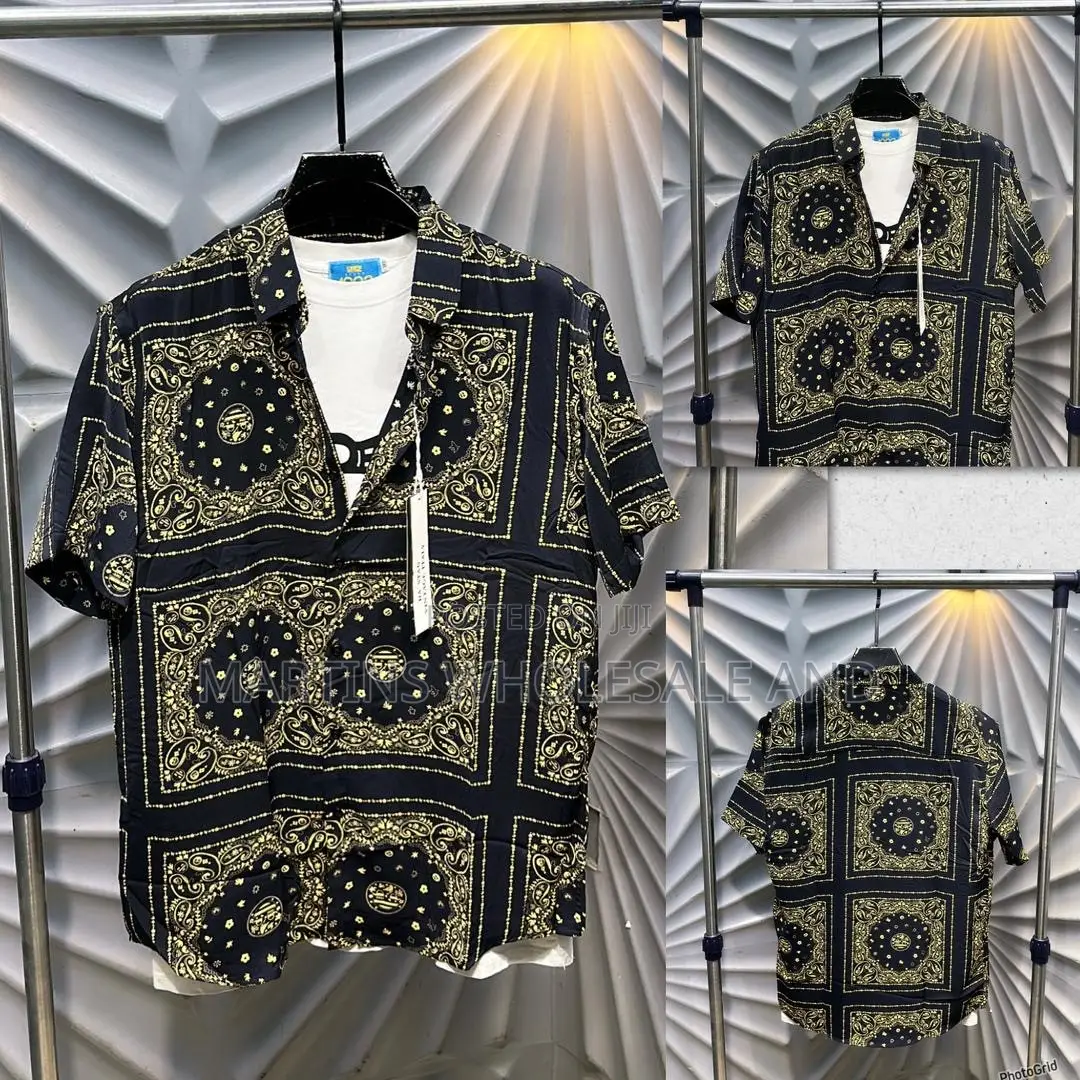 Short-Sleeve Button-Down Vintage Shirt Featuring a Striking Black An