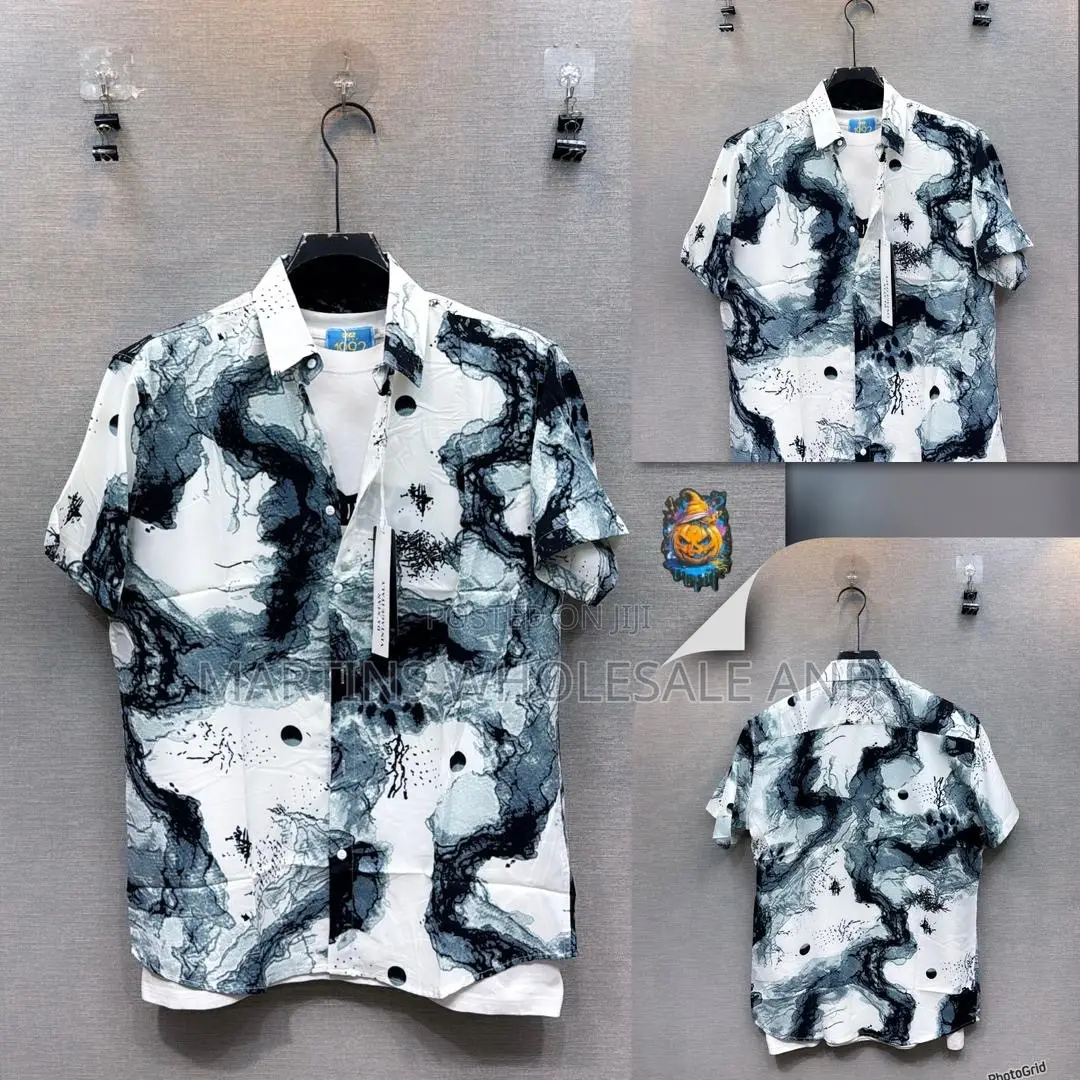 Short-Sleeve Button-Down Vintage Shirt Featuring a Striking Black An