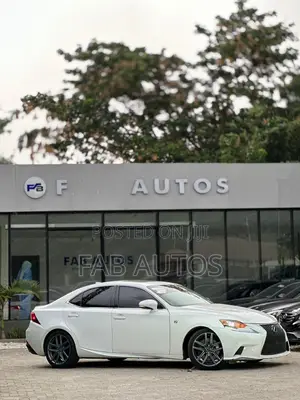 Lexus IS 300 AWD 2016 White