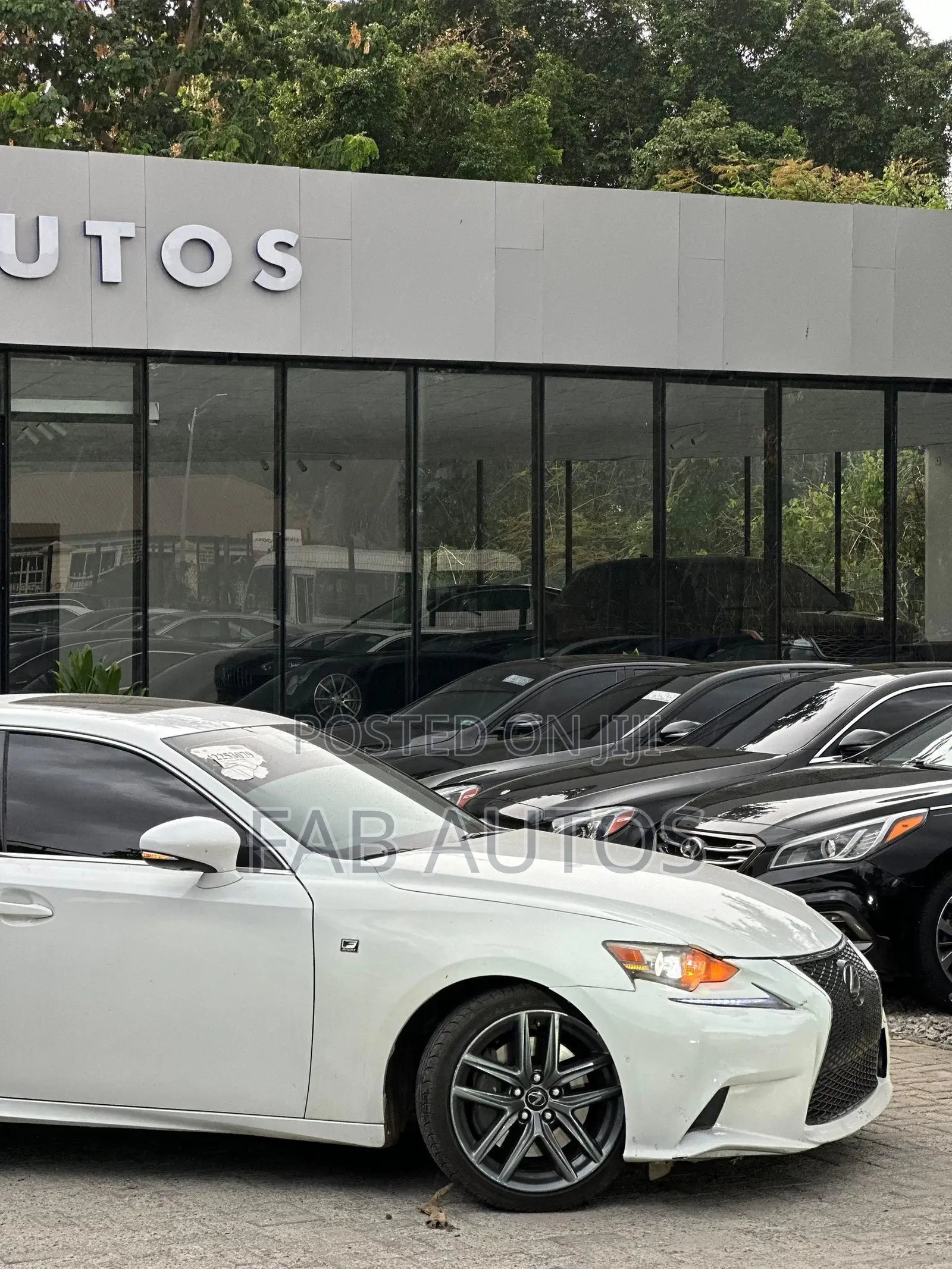 Lexus IS 300 AWD 2016 White