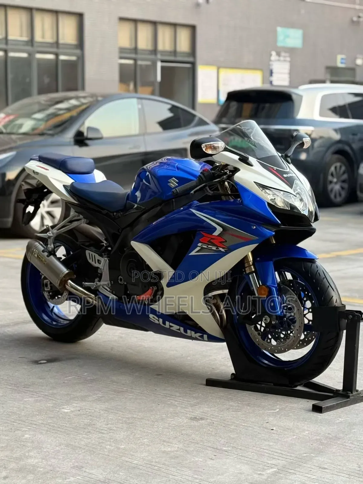 Suzuki GSX-R 2010 Blue