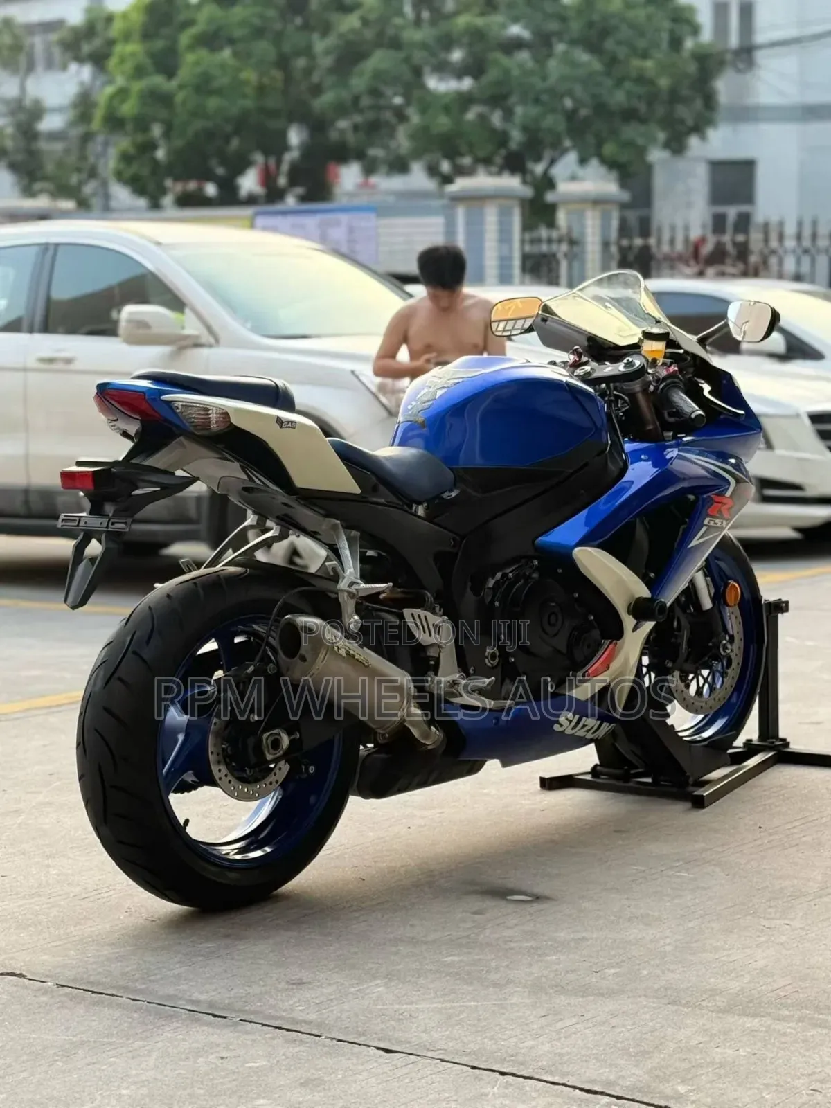 Suzuki GSX-R 2010 Blue