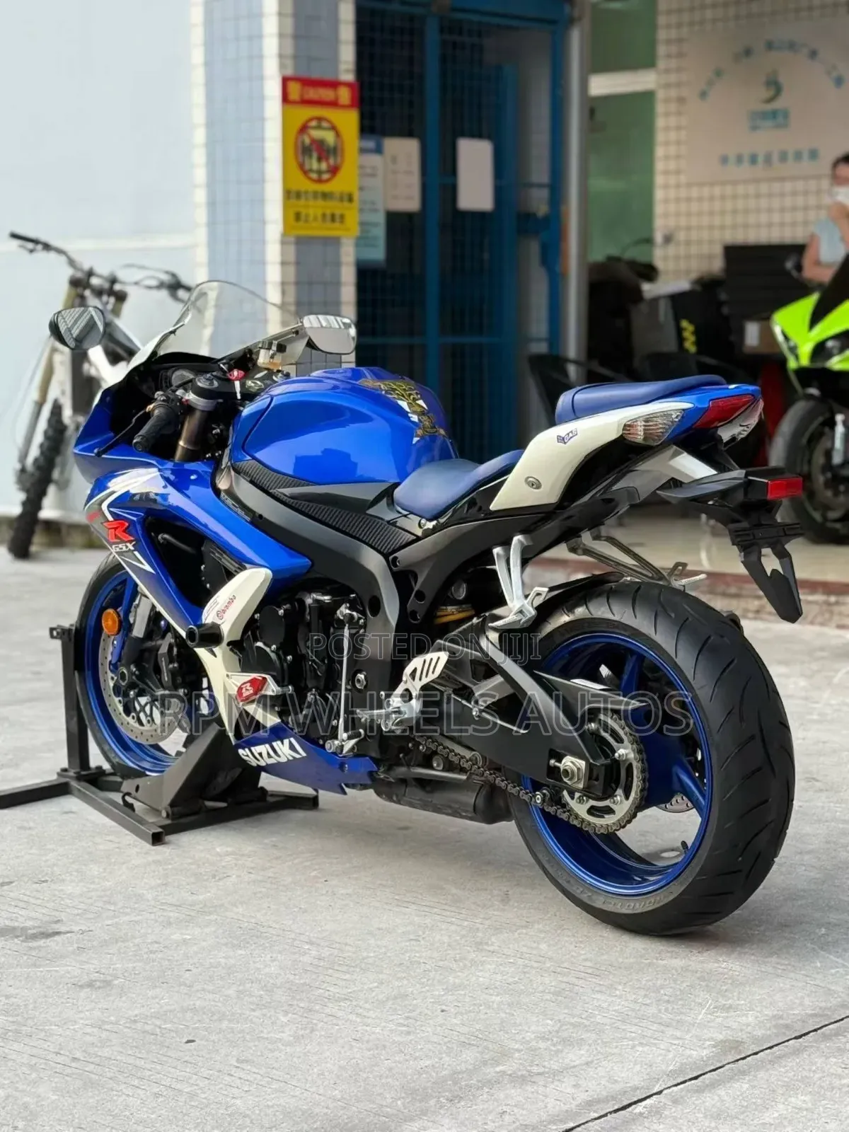 Suzuki GSX-R 2010 Blue