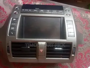 GX 460 Radio and Navigation Screen