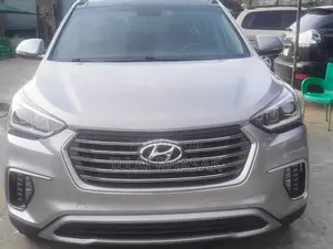 Hyundai Santa Fe 2018 Silver