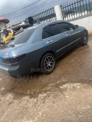 Honda Accord 2005 Gray