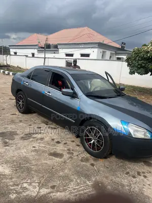 Honda Accord 2005 Gray