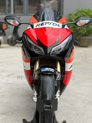 Honda CBR 2015 Orange