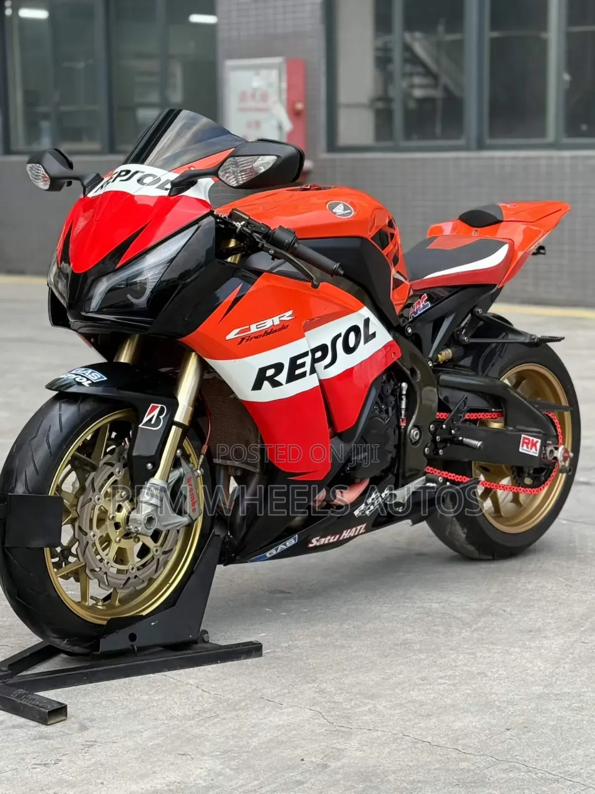 Honda CBR 2015 Orange