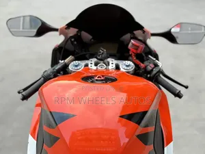Honda CBR 2015 Orange