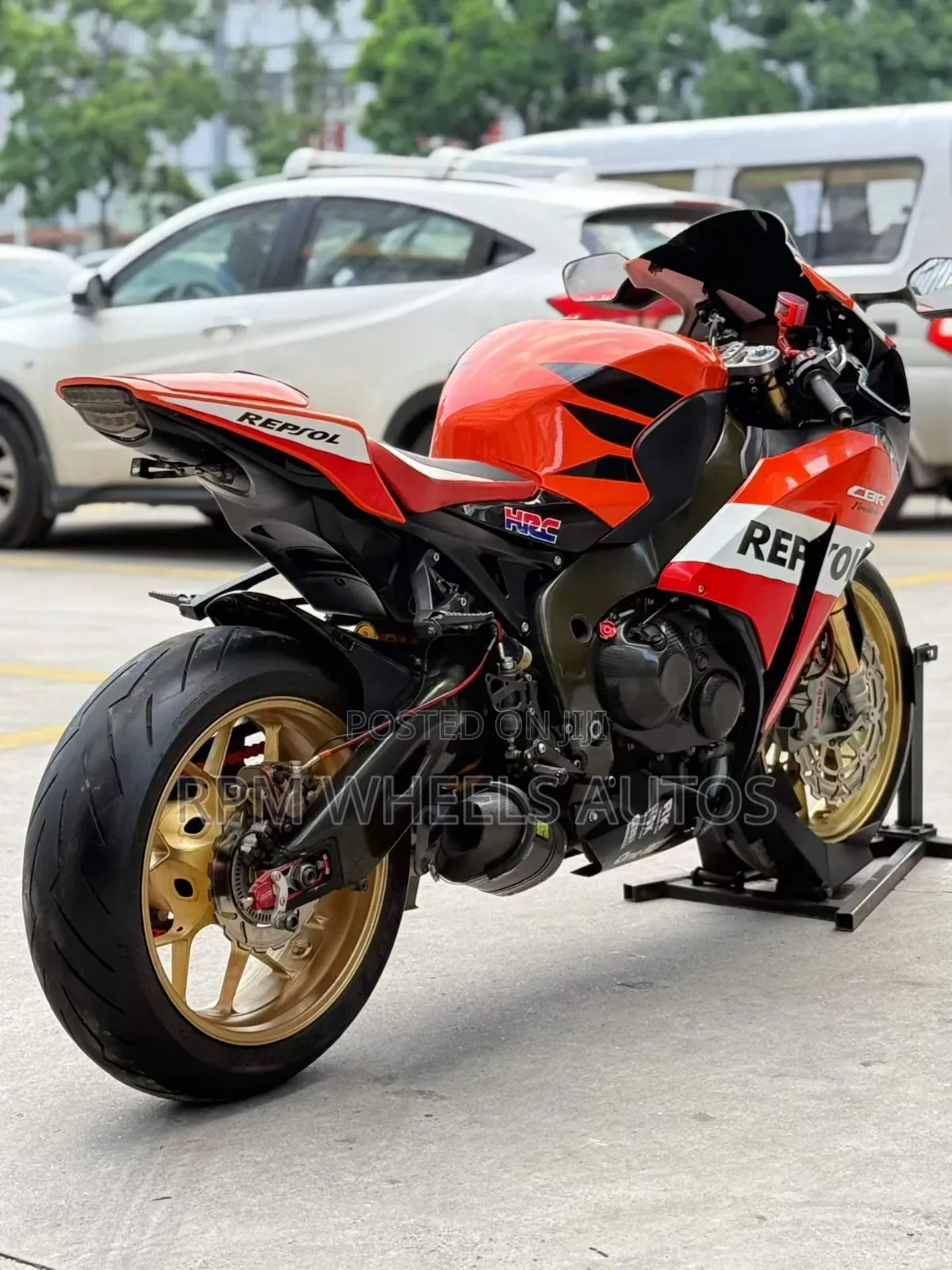 Honda CBR 2015 Orange