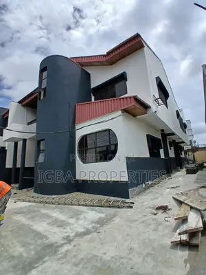 5bdrm Duplex in Ogudu GRA for rent
