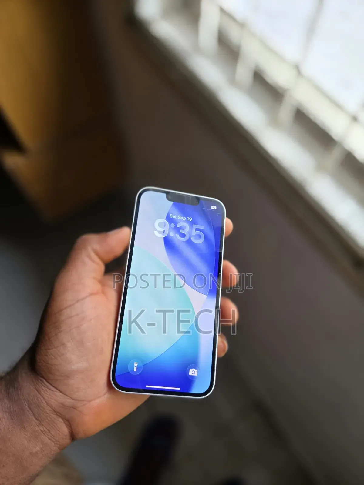 Apple iPhone 16e 128 GB Gray