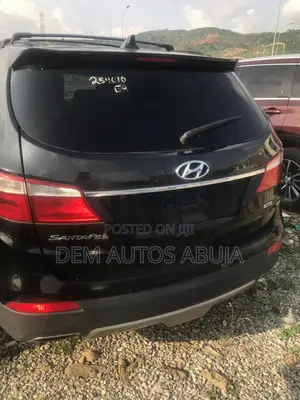 Hyundai Santa Fe 2016 Black