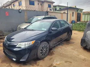 Toyota Camry 2012 Blue
