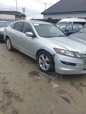 Honda Crosstour 2010 Silver
