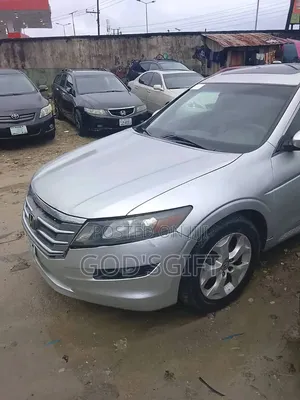 Honda Crosstour 2010 Silver