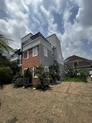 5bdrm Duplex in Jahi for sale