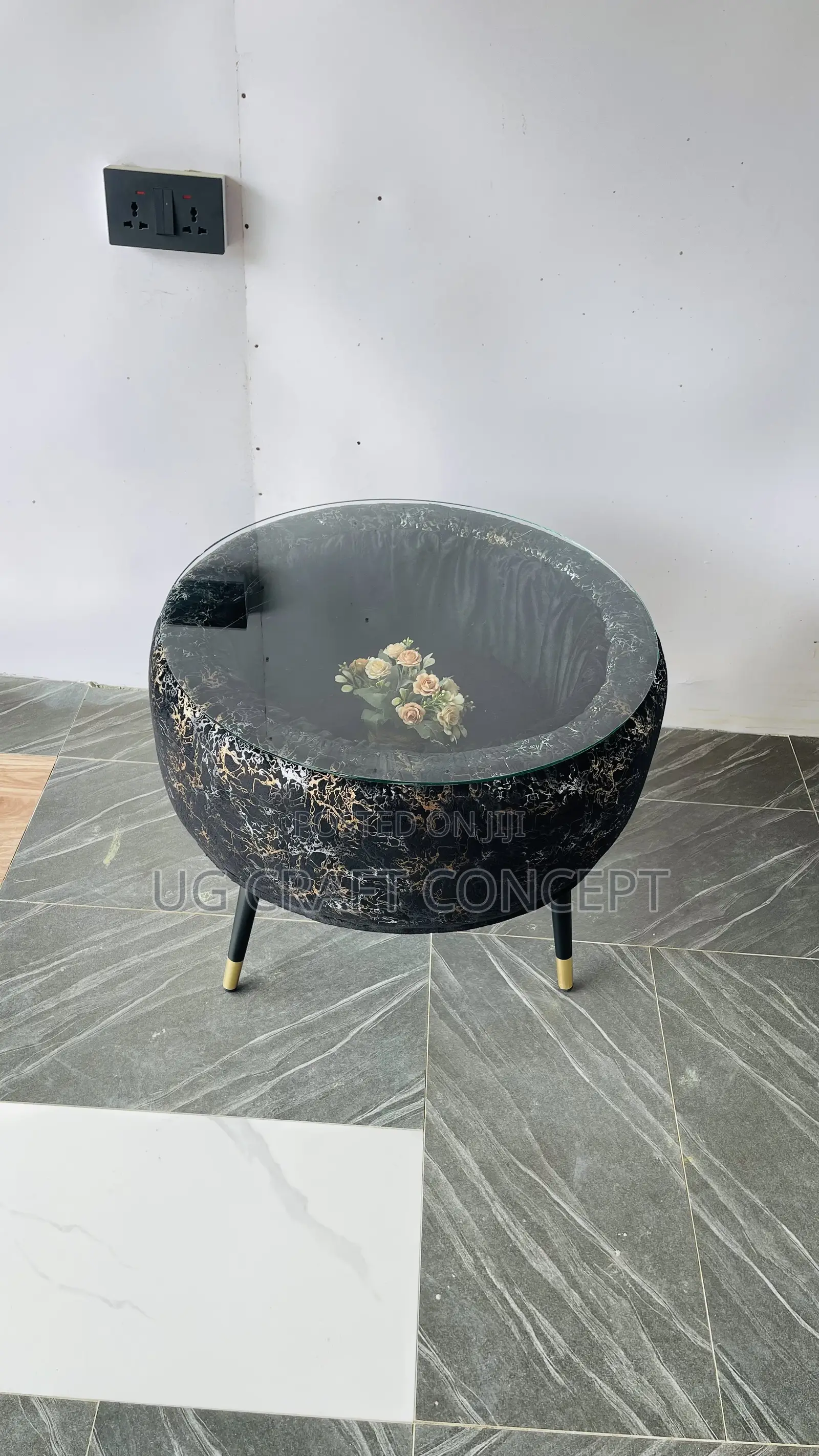 Modern Center Coffee Table With Storage.