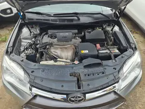 Toyota Camry 2016 Silver
