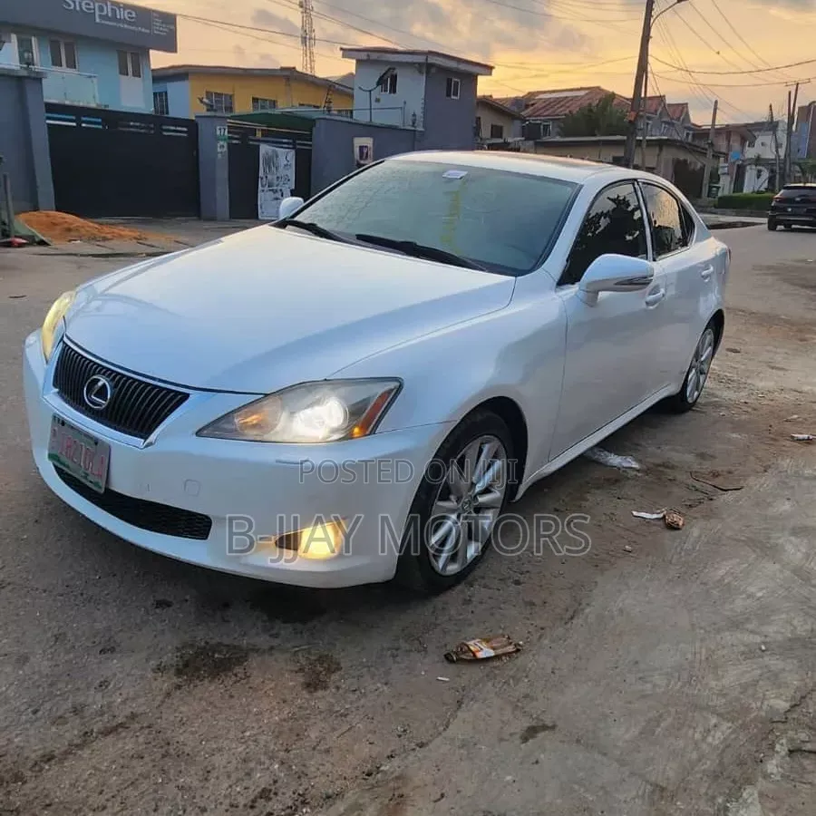 Lexus IS 250 AWD Automatic 2010 White
