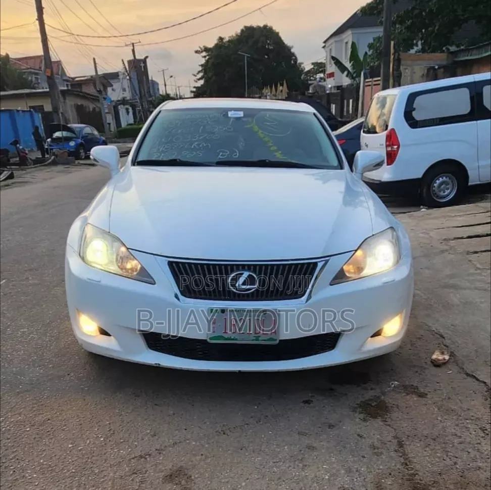 Lexus IS 250 AWD Automatic 2010 White