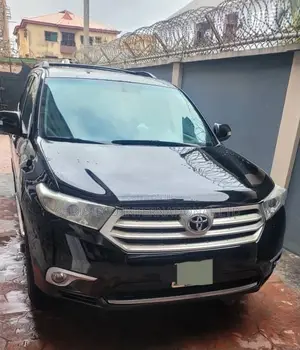 Toyota Highlander Limited 3.5L 2WD 2013 Black