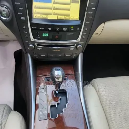Lexus IS 250 AWD Automatic 2010 White