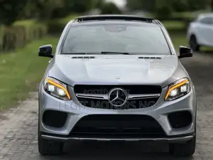 Mercedes-Benz GLE-Class 2016 Silver